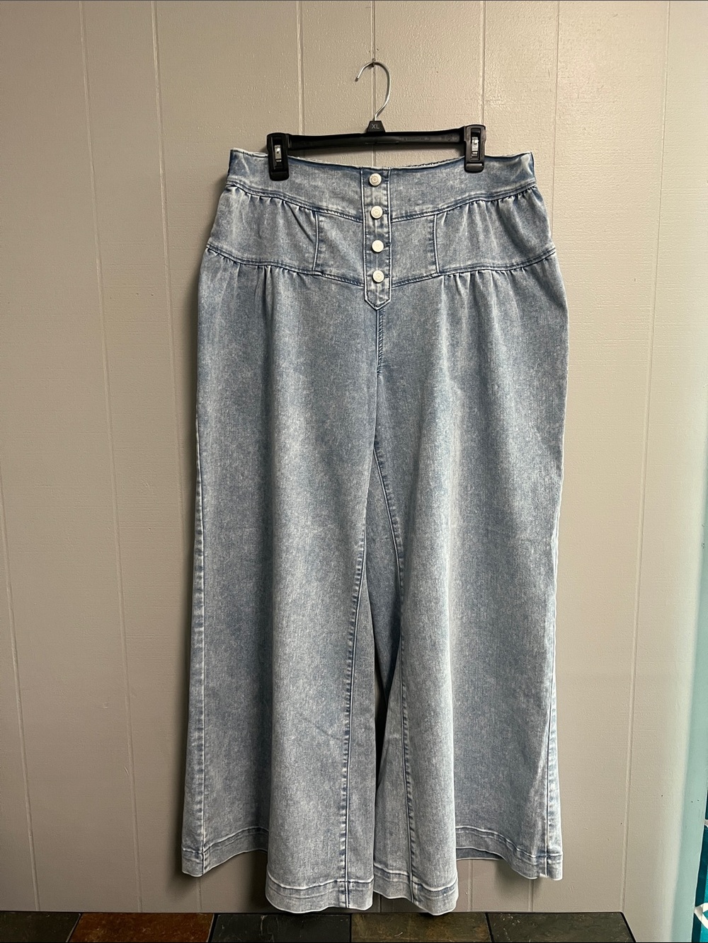 NWOT Cello Jeans/Pants Pull On XL Runs Big Super cute!!